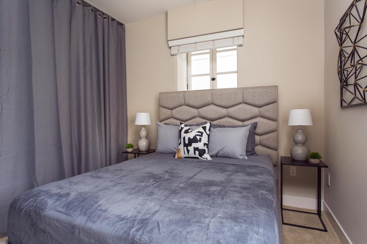 Aparthotel Westwood Luxury Suites