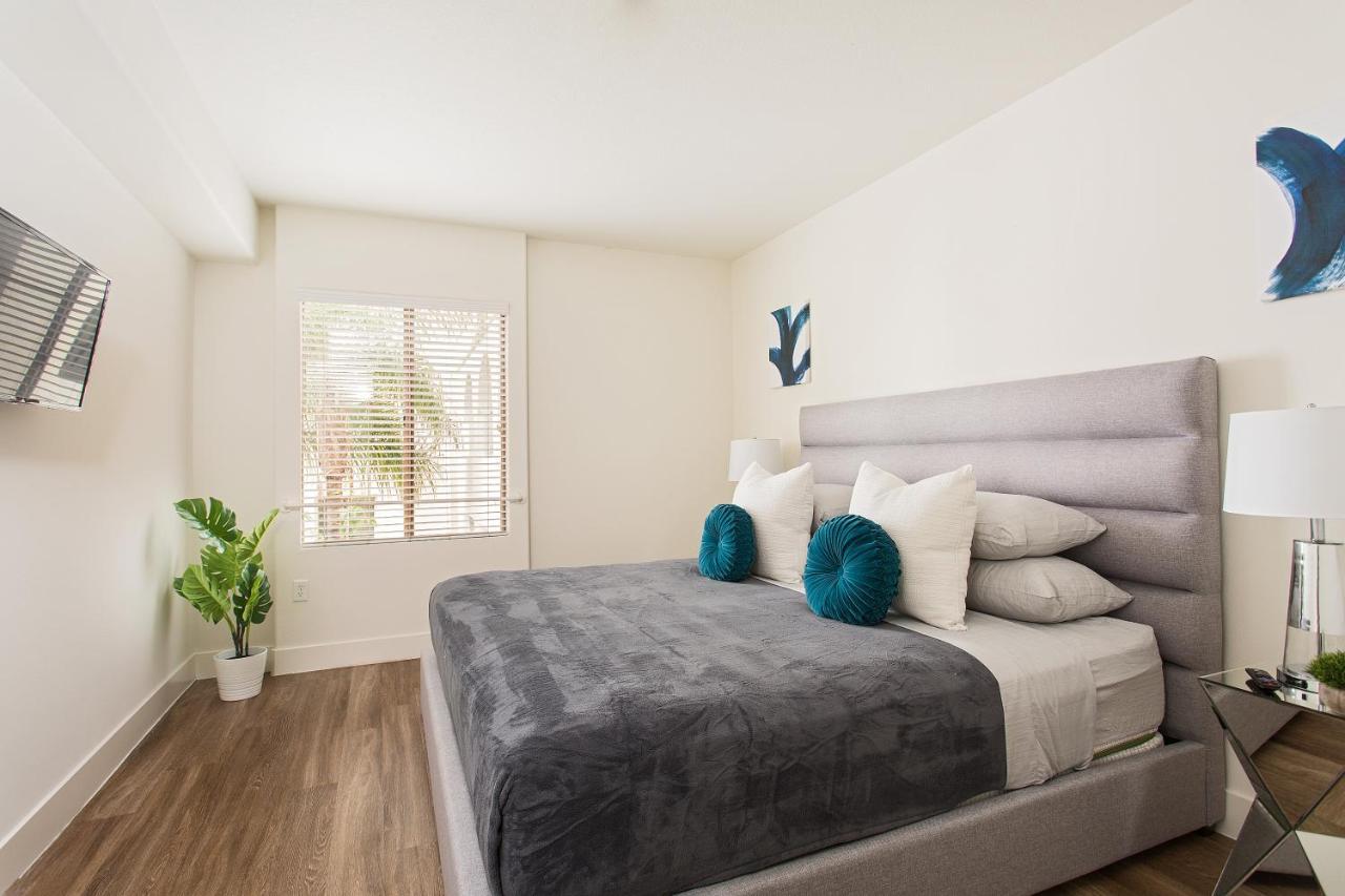 Aparthotel Westwood Luxury Suites
