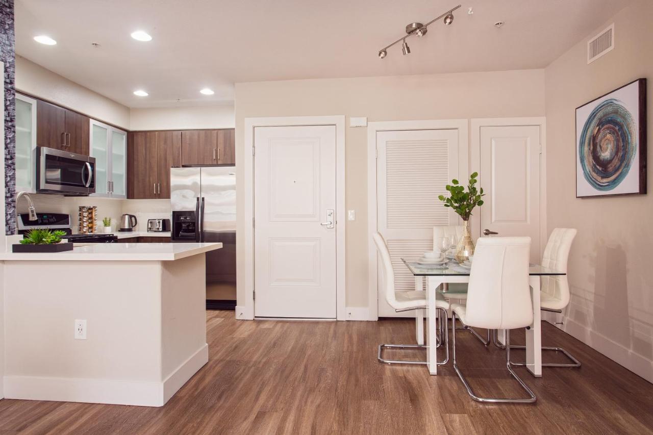 Aparthotel Westwood Luxury Suites *