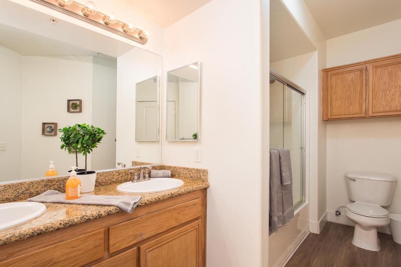 Westwood Luxury Suites Aparthotel *