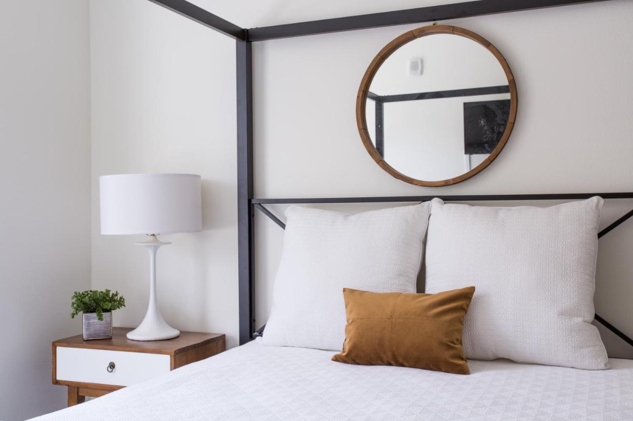 Downtown La Luxury Suites