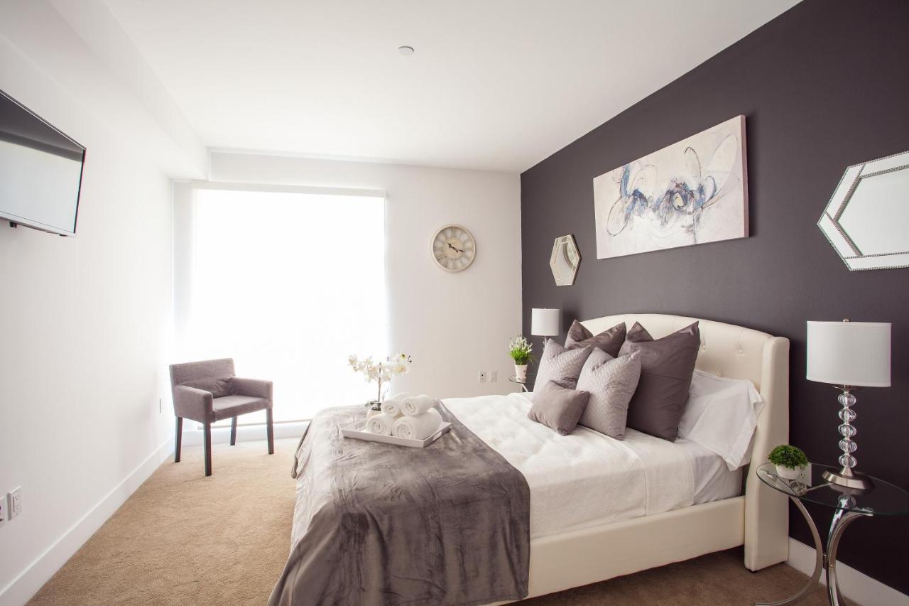 Aparthotel Downtown La Luxury Suites *