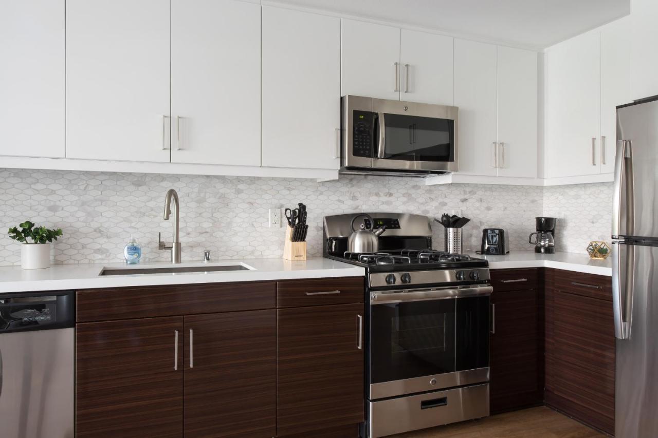 Aparthotel Downtown La Luxury Suites