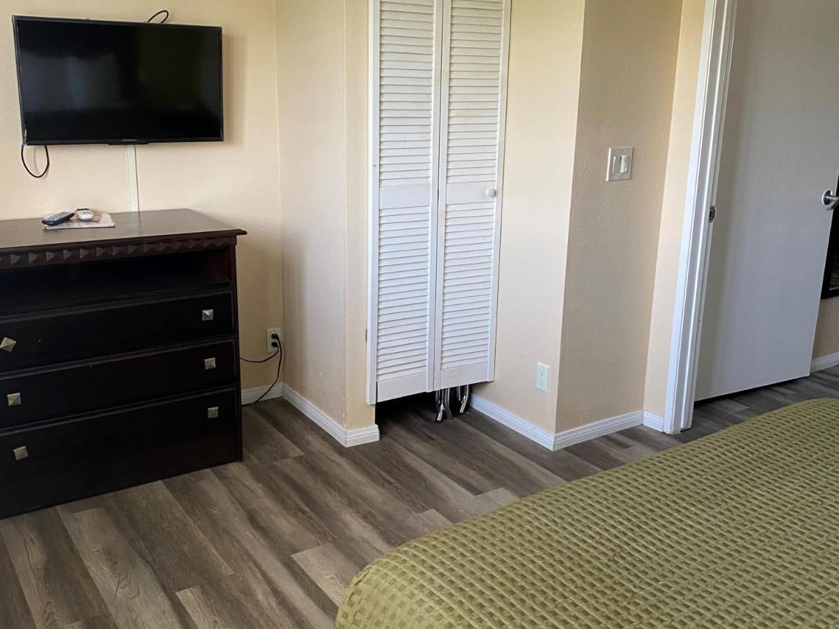 Hotel Travelodge By Wyndham Chatsworth Los Angeles