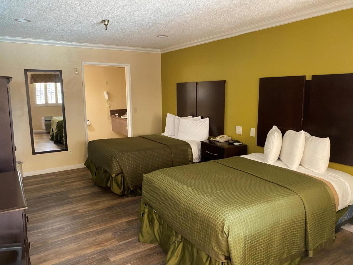 Hotel Travelodge By Wyndham Chatsworth