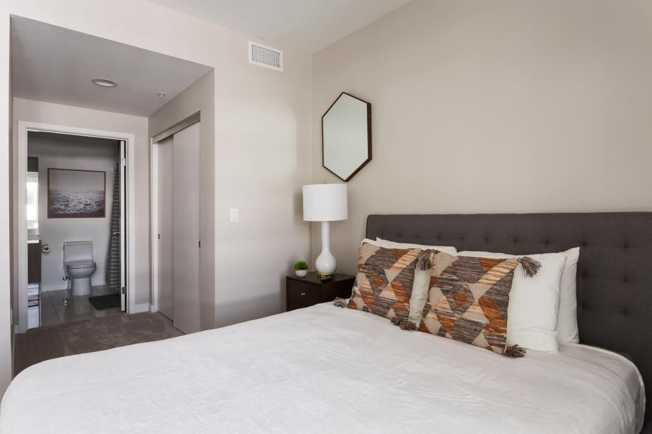 La Premium Suites Aparthotel