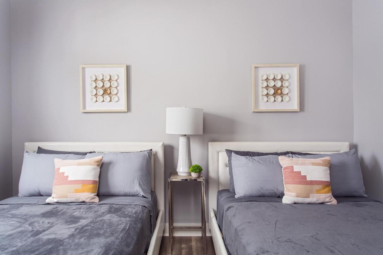 La Premium Suites Aparthotel