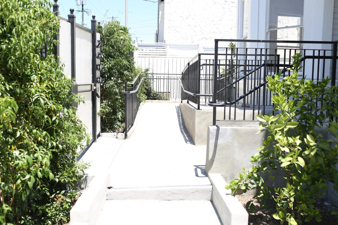 The Burlington Apartment Los Angeles