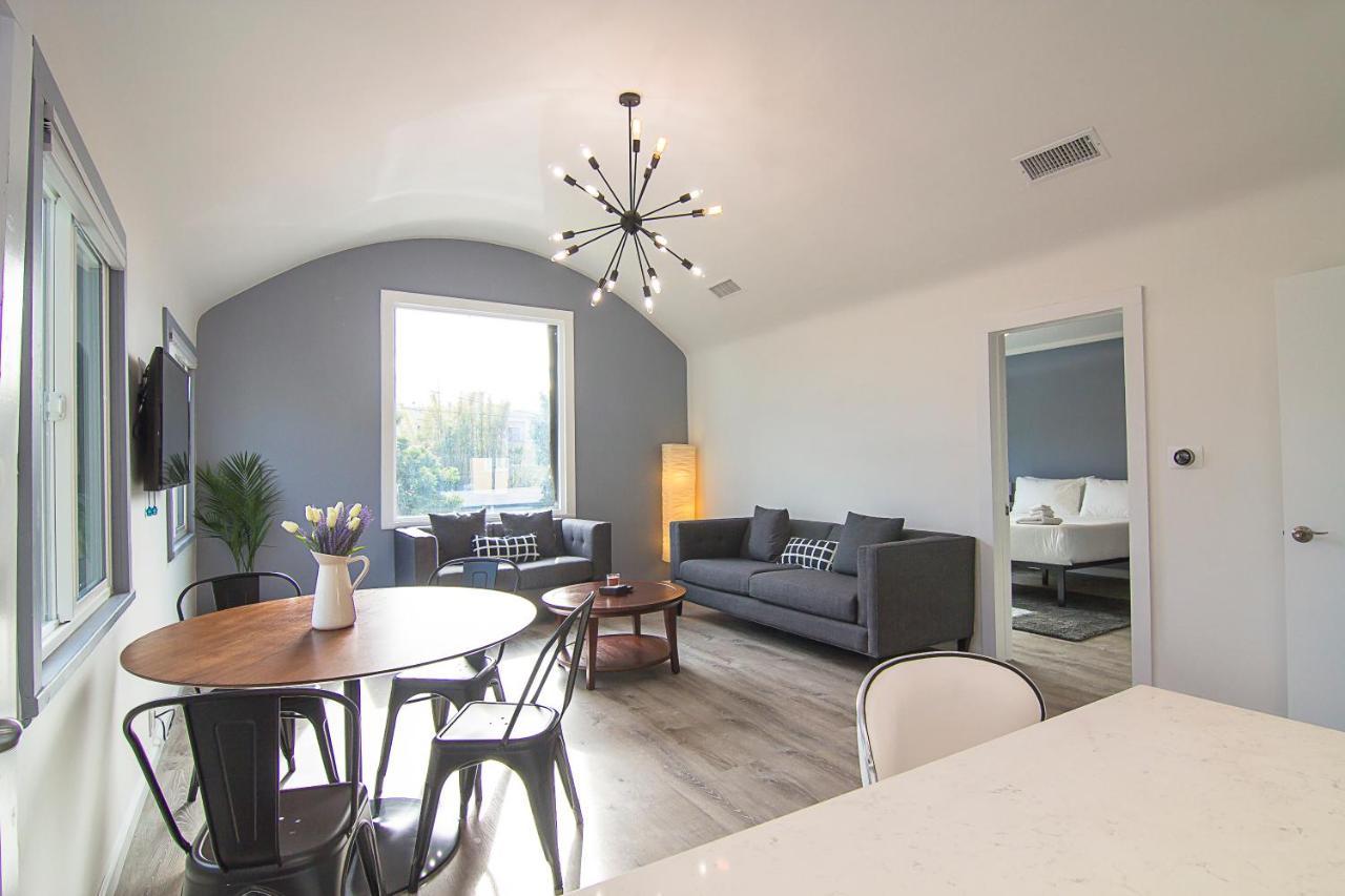 Apartment Penthouse Two At World Artists Living Los Angeles