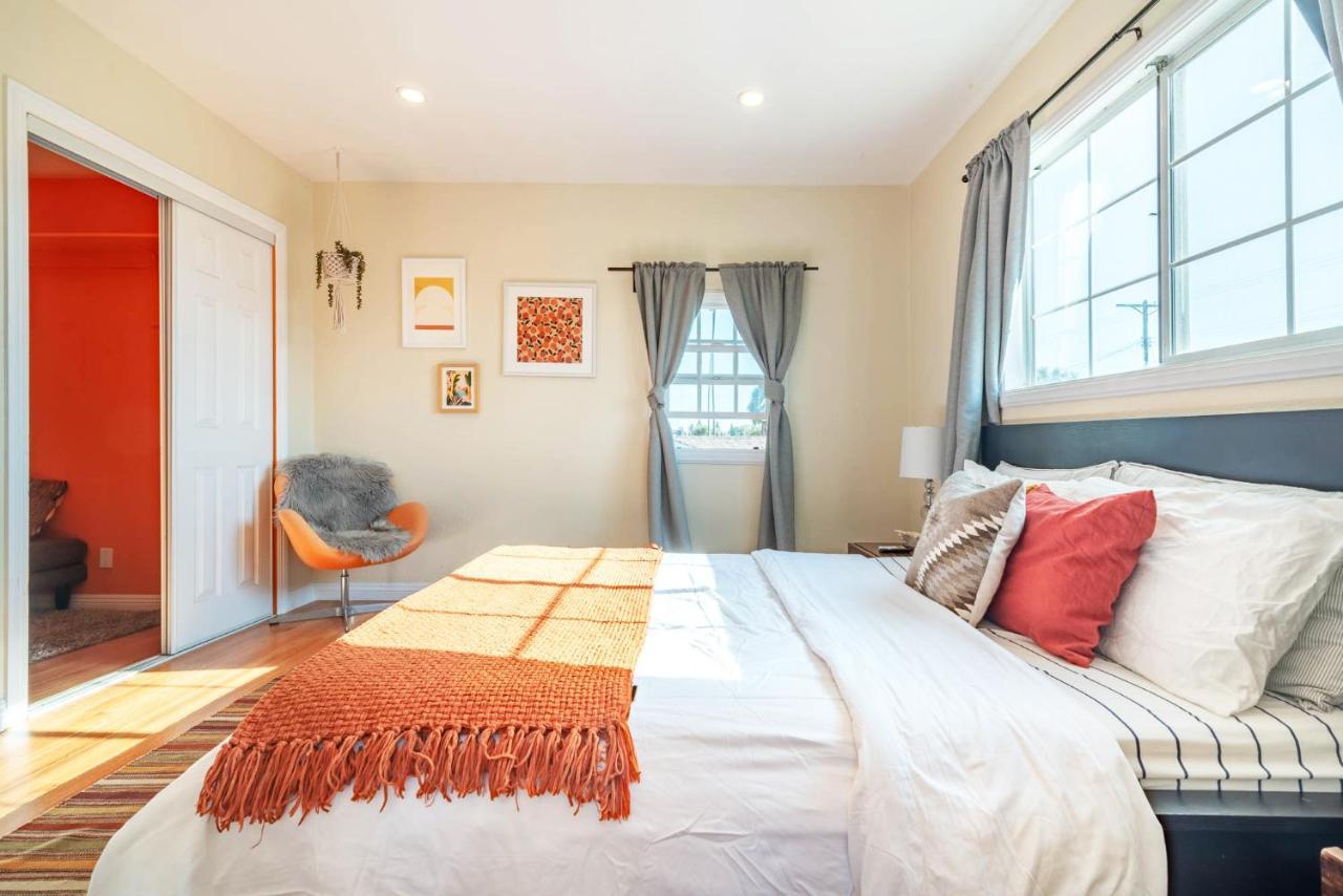 Beautifully Decorated Leimert Park Close To Usc And Lax Holiday home