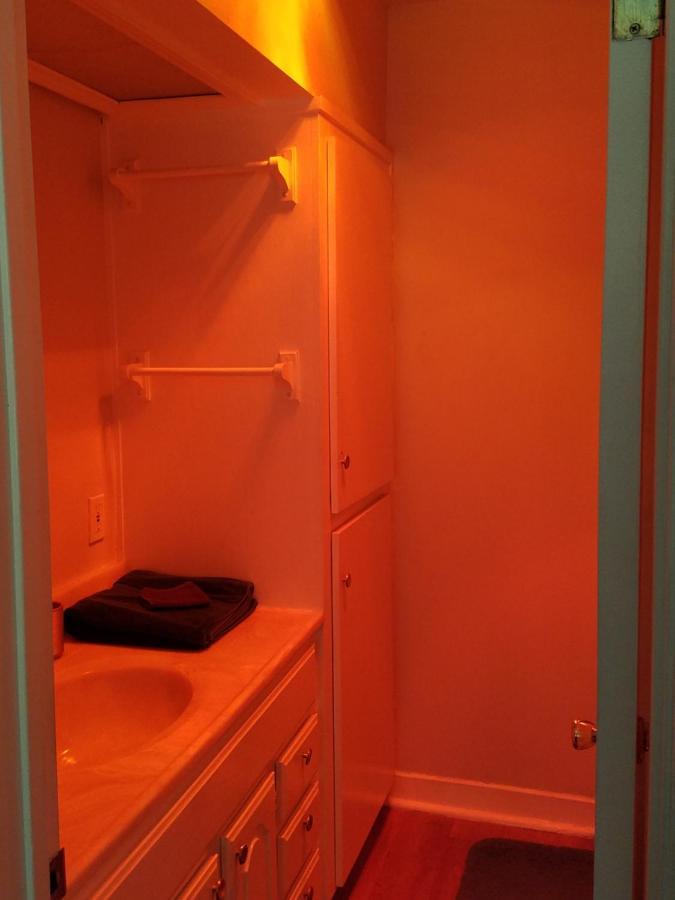 Woodland Hills Priced Homestay *