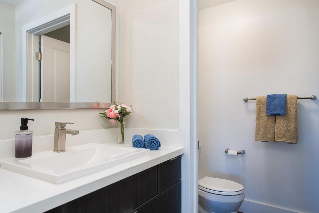 Hollywood Stay Aparthotel