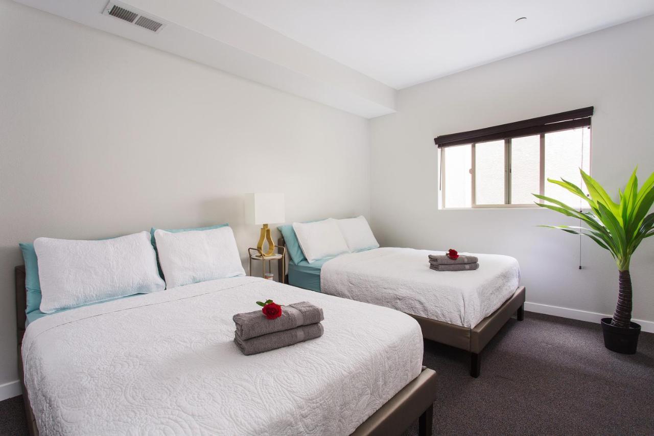 Hollywood Stay Aparthotel