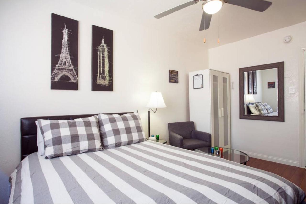 Hollywood Deluxe Suites * Los Angeles