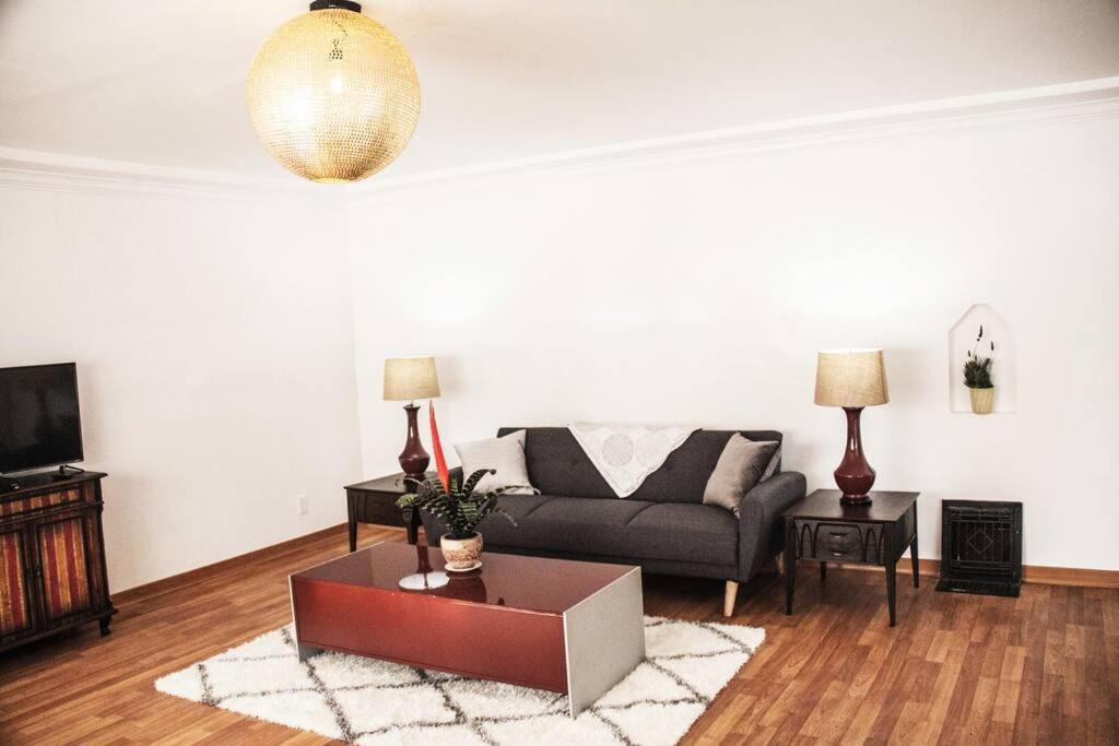 3 Bed 2 Bath House Near Lax Forum Sofi Stadium Holiday home Los Angeles