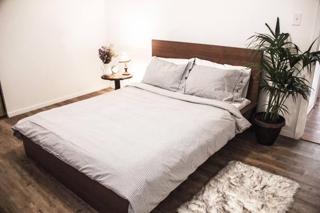 Holiday home 3 Bed 2 Bath House Near Lax Forum Sofi Stadium *