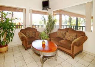 Hotel 818 + Pool, Ascend Collection By Choice 3*