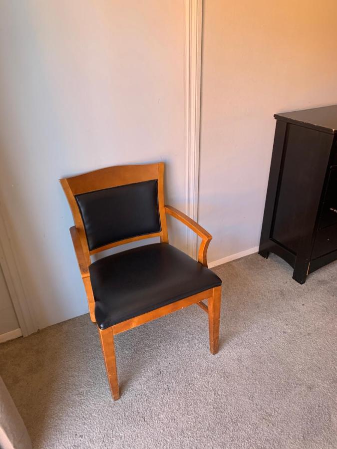 Hotel Large With Walk In Closet- C18