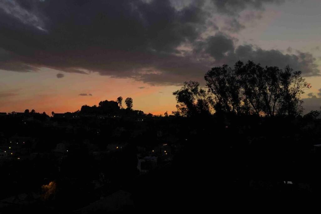Apartment 6 Min To Dtla + Hollywood, Silverlake And Echo Park