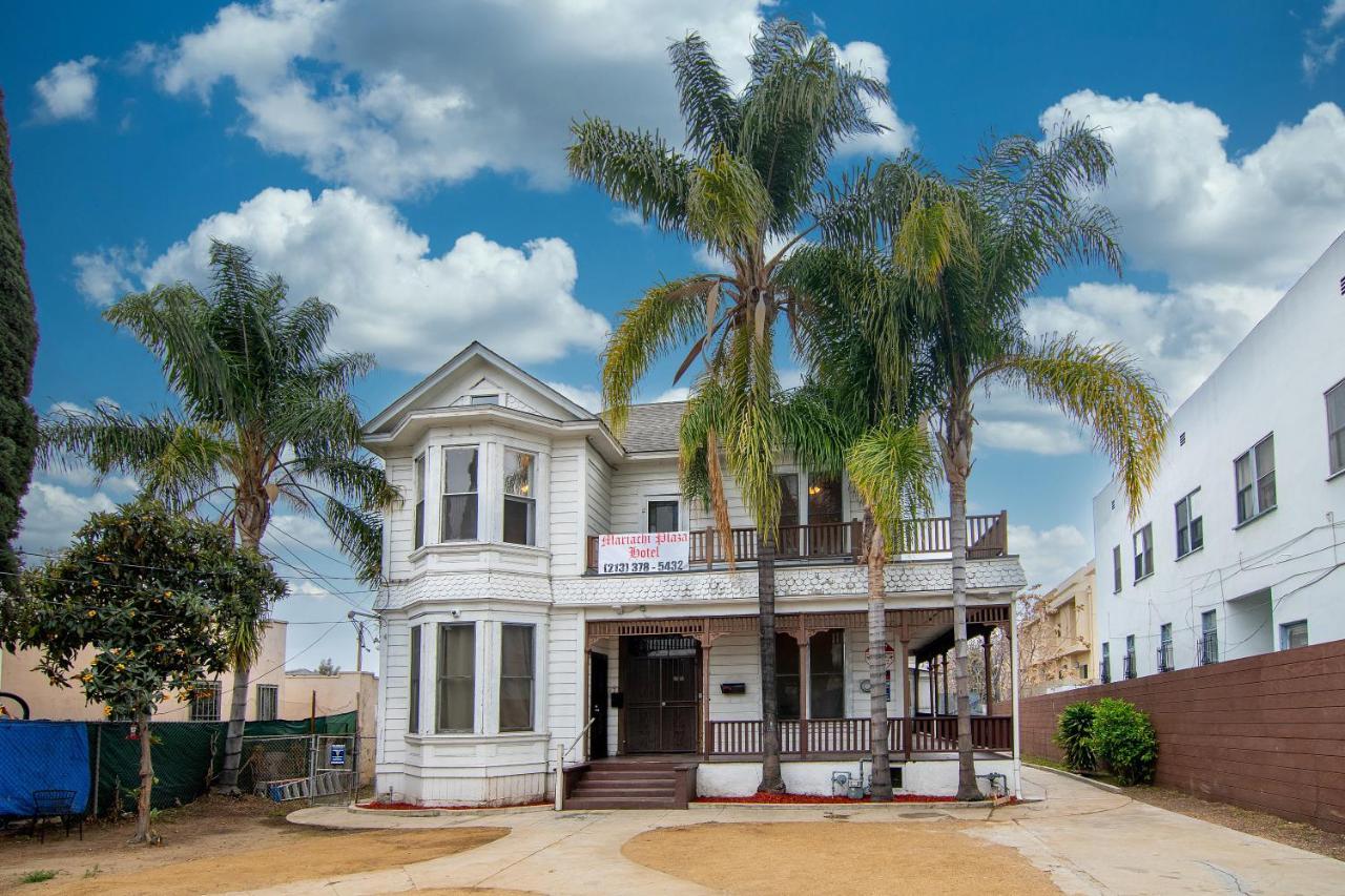 Mariachi Plaza Motel 2*