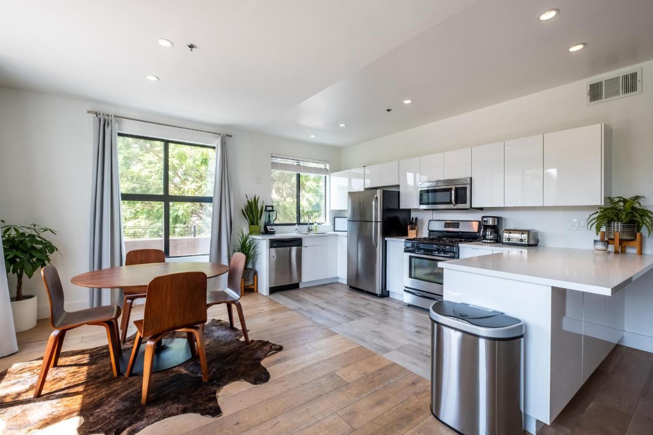 Los Angeles Rentals Aparthotel
