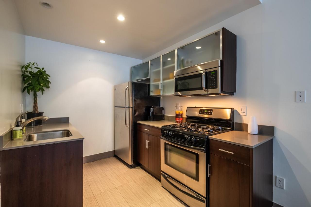 Los Angeles Rentals Aparthotel