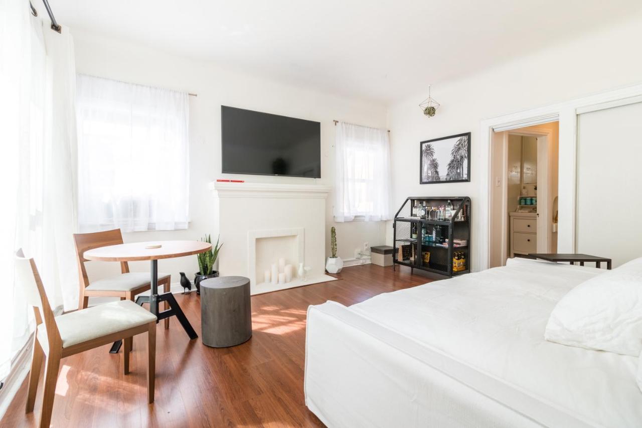 Sunny Boho Chic West Hollywood Flat! Los Angeles