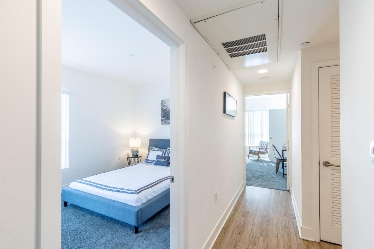 Heaven On Hollywood Furnished Apartment
