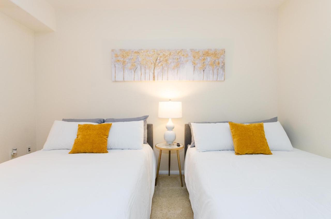 Located Perfectly 2 Bedroom Downtown Los Angeles *