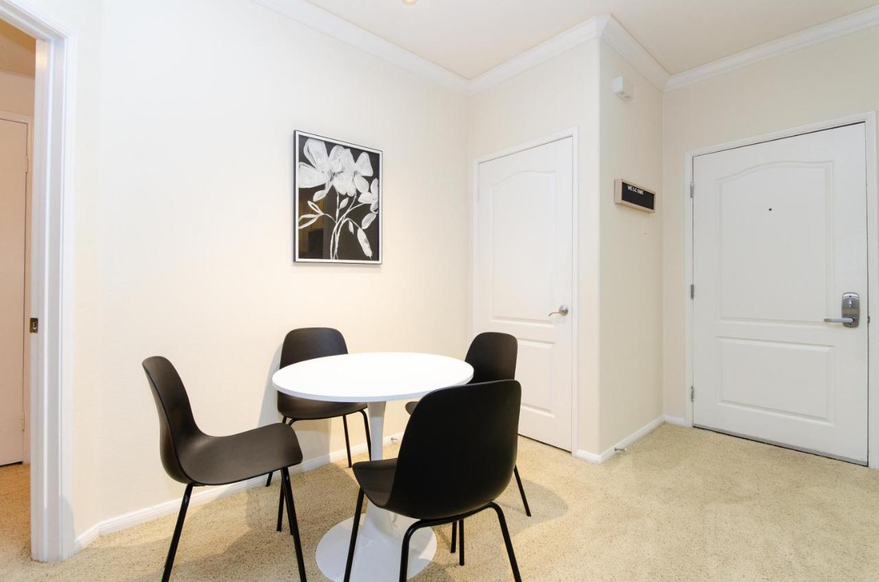 Located Perfectly 2 Bedroom Downtown Los Angeles Apartamento