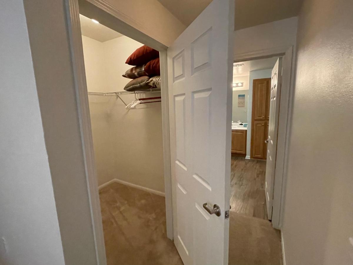 2 Bedroom In Marina Del Rey Near Venice Beach Apartment