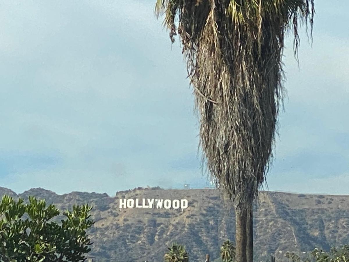 Bed & Breakfast Island Girl + Los Angeles