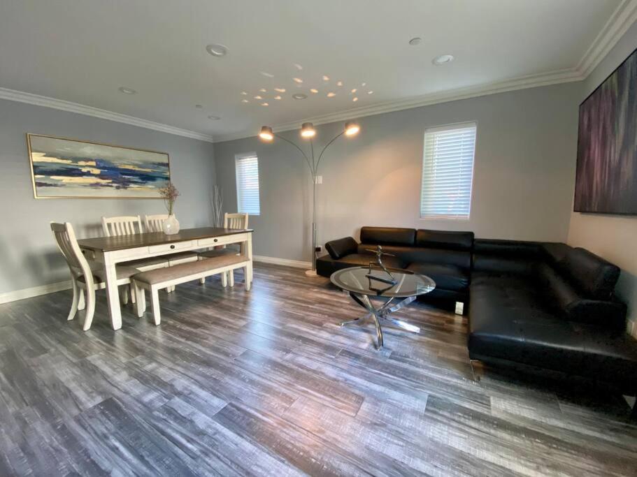 Newly Built Townhouse - Prime Hollywood Location * Los Angeles