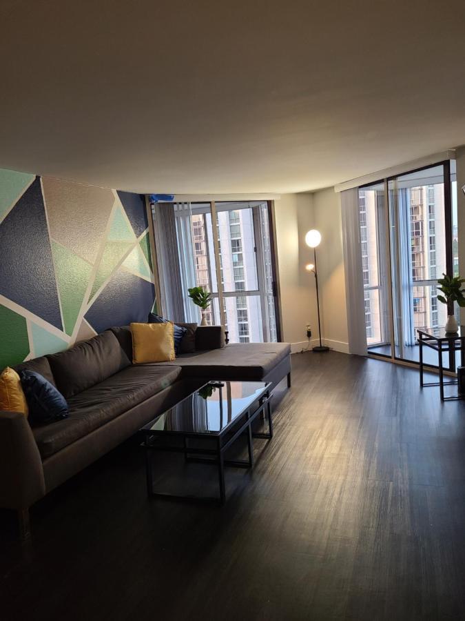 Apartment Downtown Views On First & Fig