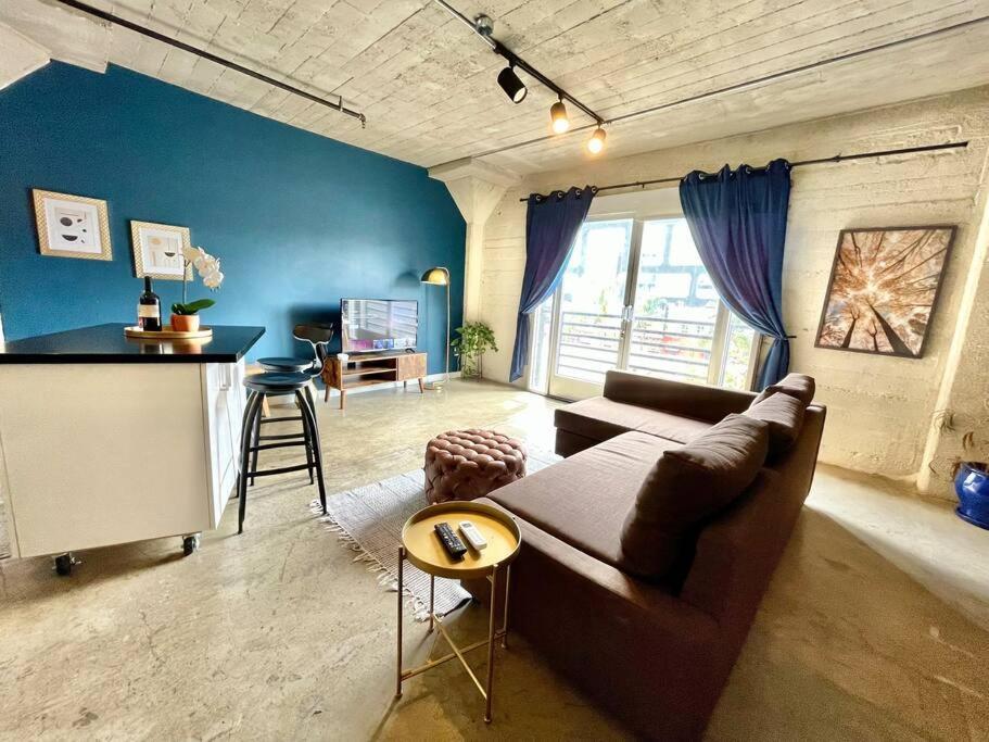 The Navy Loft Apartment