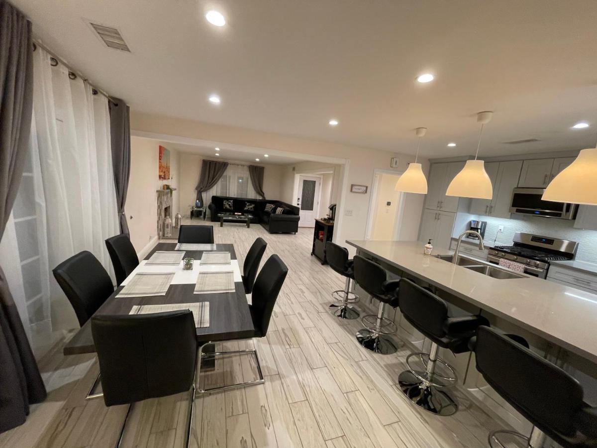 Cheerful, Beautifully Remodeled, Modern, Comfortable *