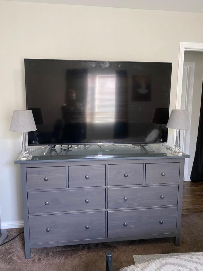 Private Room And Bath In Los Angeles *