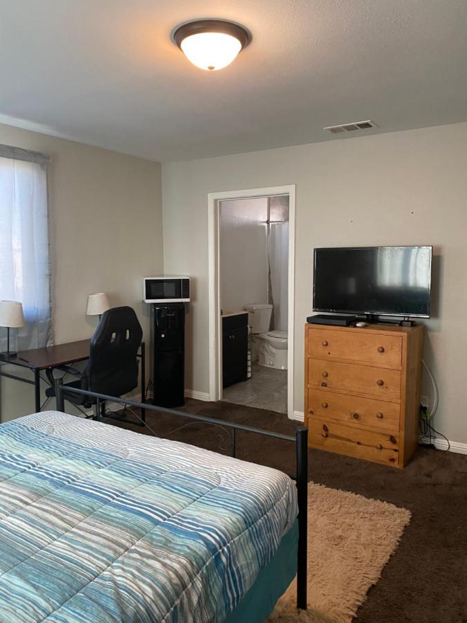 Homestay Private Room And Bath In Los Angeles