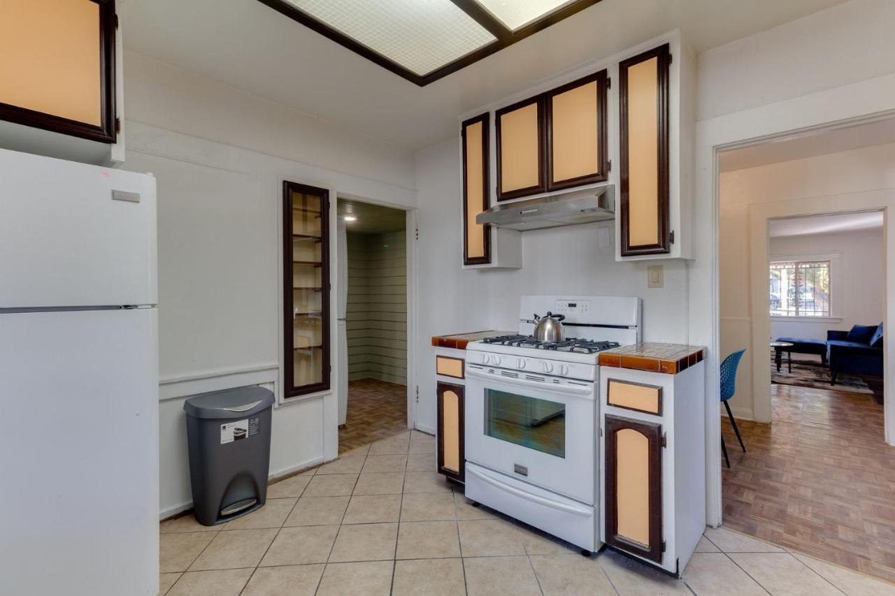 Angeles 3 Bedroom Charmer Large Los Angeles