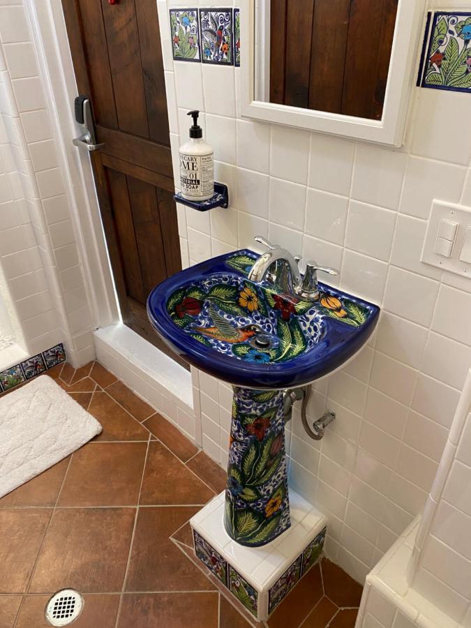 Private W/ Private Full Bathroom & Wifi & Ac & Shared Kitchen In Angeles * Los Angeles