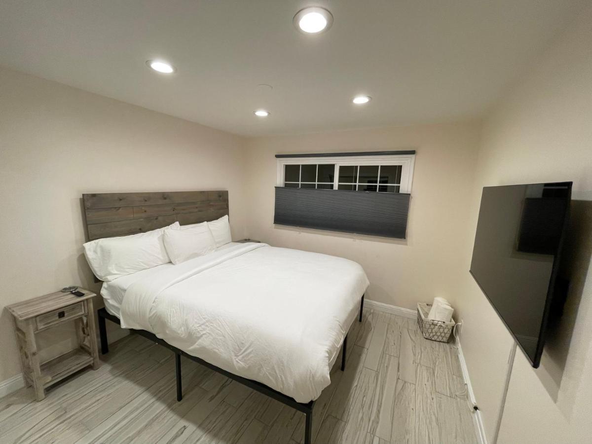 Cheerful, Beautifully Remodeled, Modern, Comfortable Holiday home