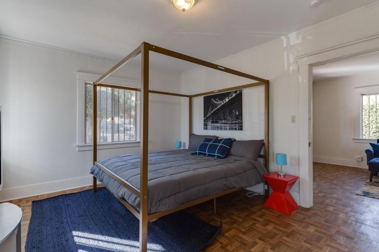 Angeles 3 Bedroom Charmer Large Holiday home Los Angeles