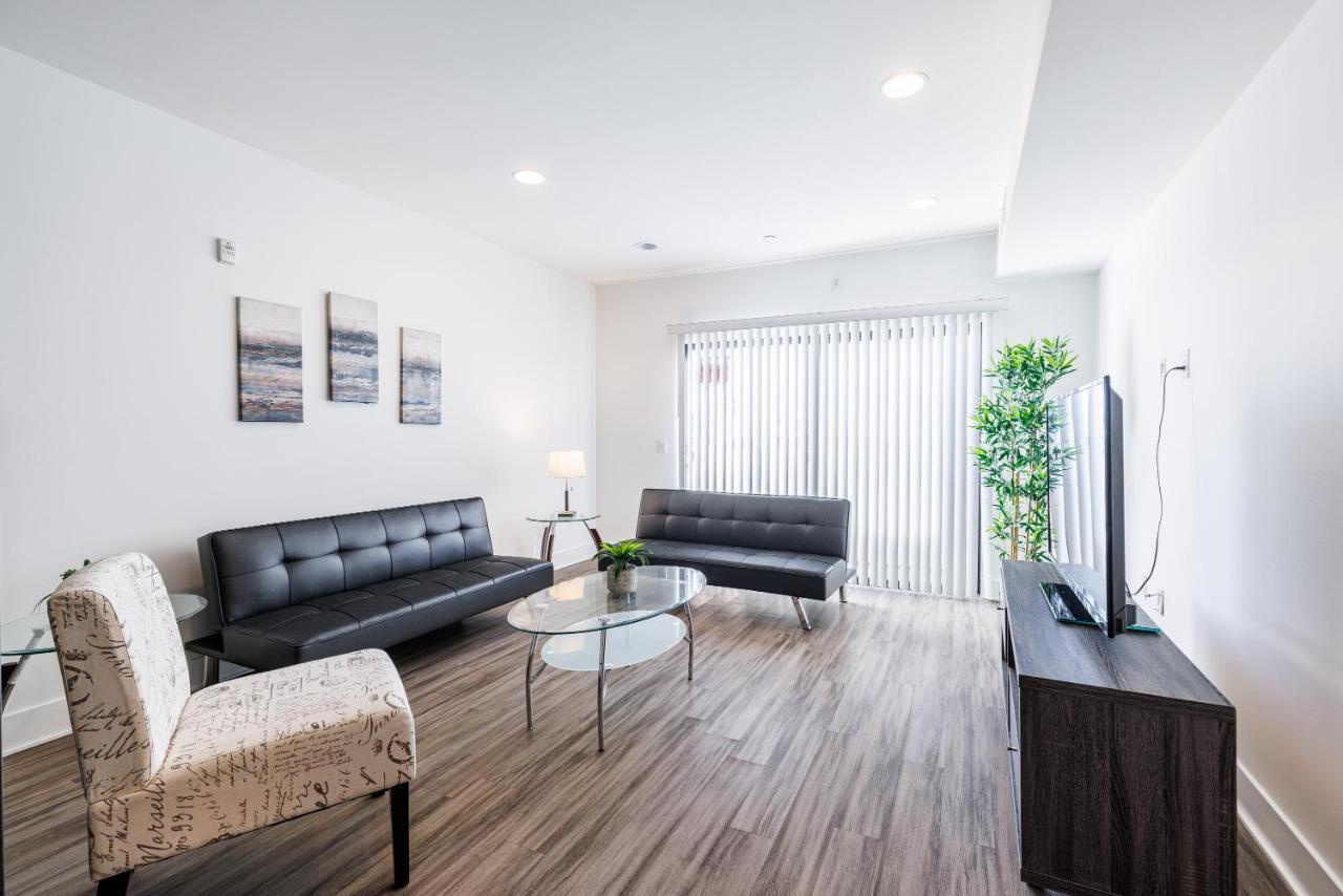 Heaven On Hollywood Furnished Apartment