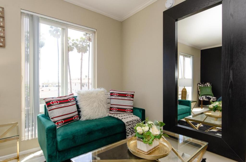 Gucci Mickey And Maxico Lofts Free Parking And Wifi Los Angeles