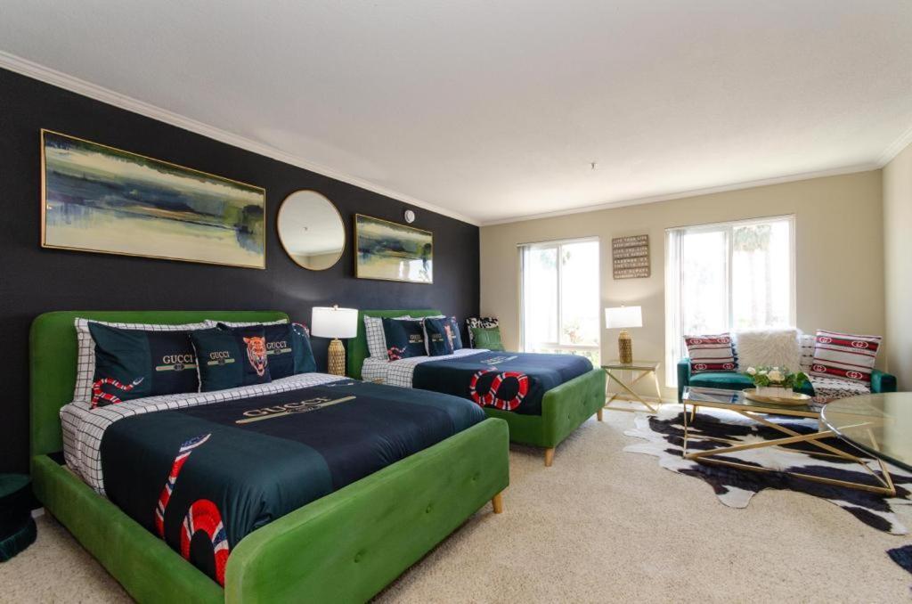 Gucci Mickey And Maxico Lofts Free Parking And Wifi