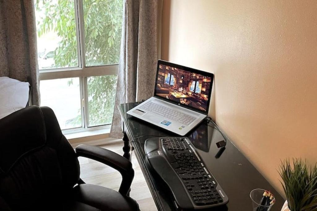 Apartamento Cal King & Queen Beds, 3 Spas & Pool Gourmet Kitchen, Wicked Fast Wifi & Covered Security Parking, Two Smart Tvs With Disney, Apple Tv & Amazon Prime, Ideal For Nightly & Weekly Executive Stays