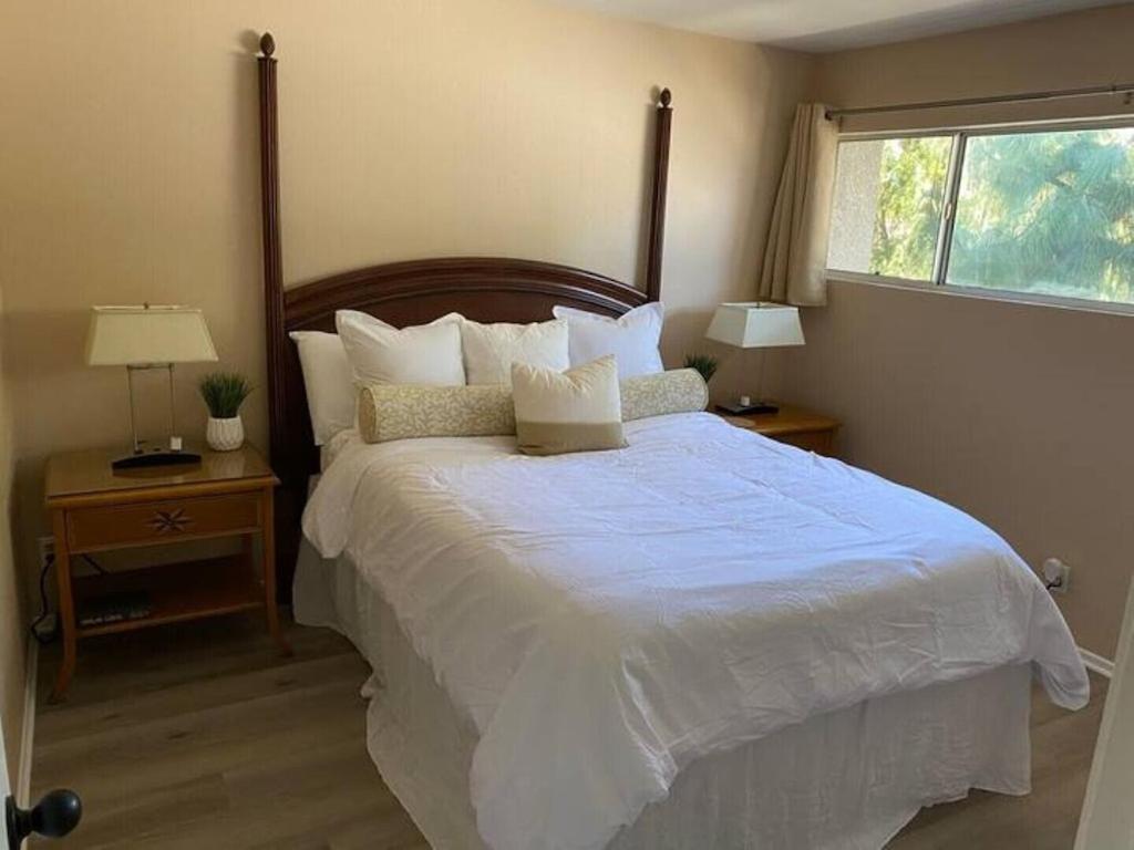 Apartamento Cal King & Queen Beds, 3 Spas & Pool Gourmet Kitchen, Wicked Fast Wifi & Covered Security Parking, Two Smart Tvs With Disney, Apple Tv & Amazon Prime, Ideal For Nightly & Weekly Executive Stays