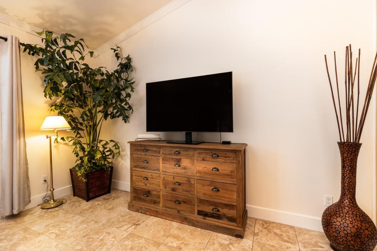 Holiday home Sausalito - Newly Designed 4br House & Pool By Topanga *
