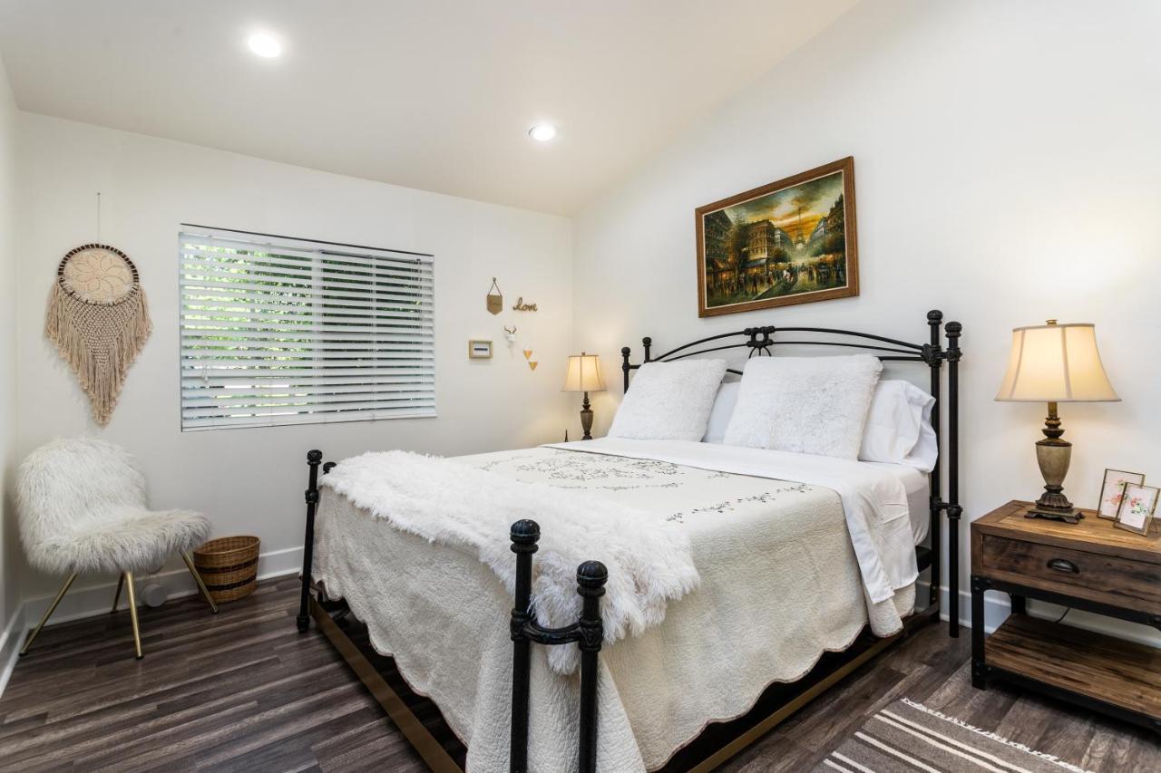 Sausalito - Newly Designed 4br House & Pool By Topanga Holiday home Los Angeles