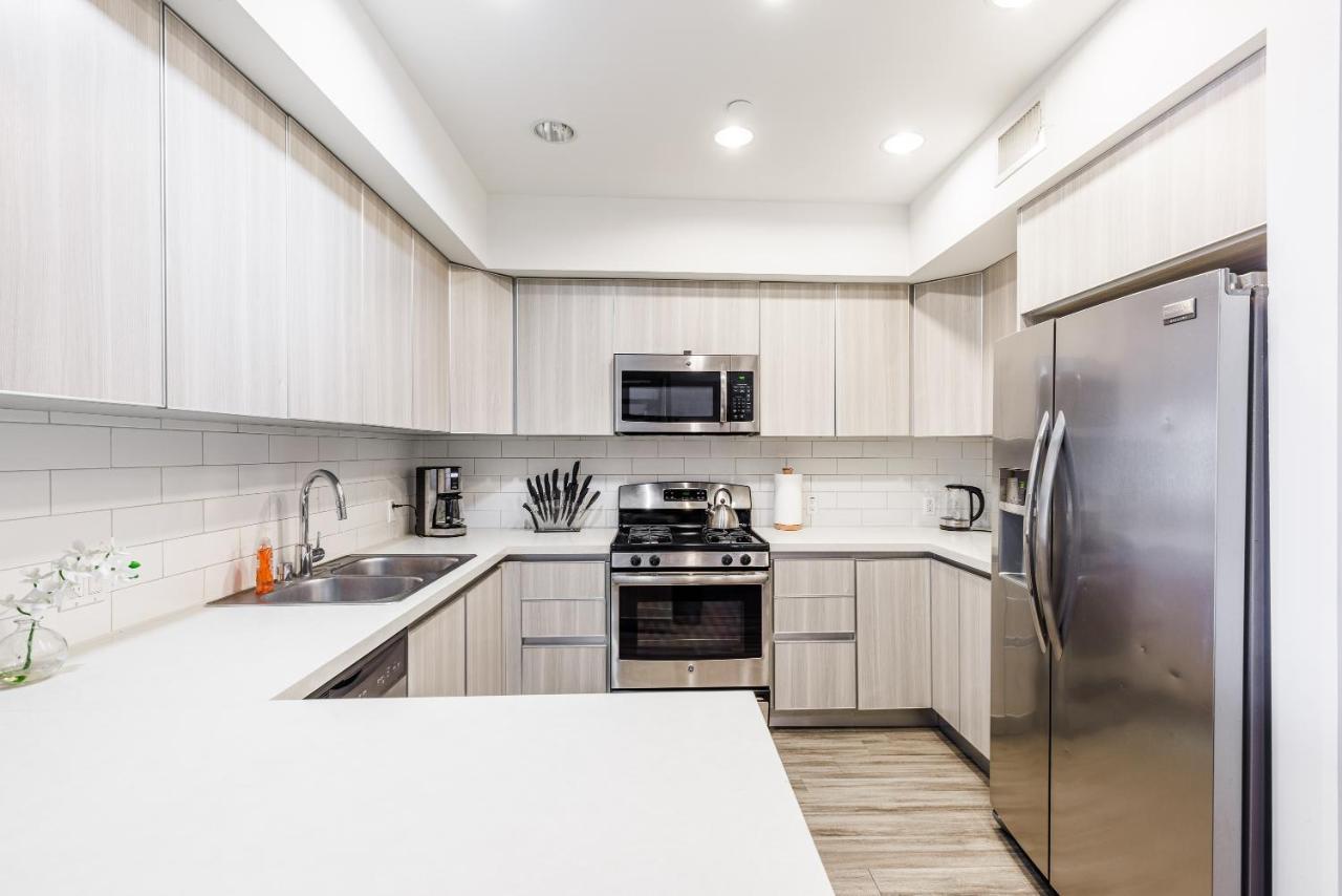 Heaven On Hollywood Furnished Apartment *